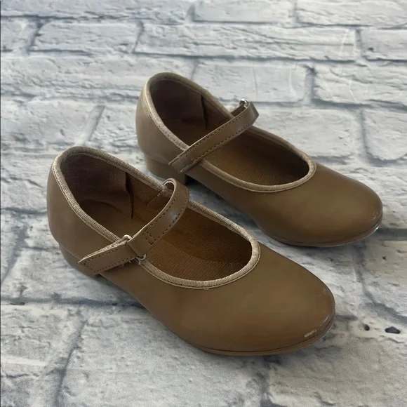 Elegant Tan Kids Tap Shoes - Picture 4 of 6